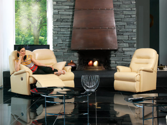 Keswick Small Leather Reclining 2-Seater Settee